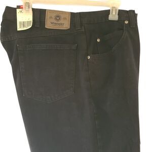 Wrangler Jeans Men's 38X30 Black Relaxed Fit Five Star Premium Quality Denim NEW